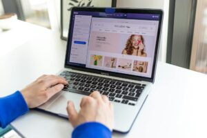 Shopify theme development, Shopify tutorial, Shopify setup, Liquid template language, eCommerce themes, Shopify partner account, Shopify CLI, beginner's guide